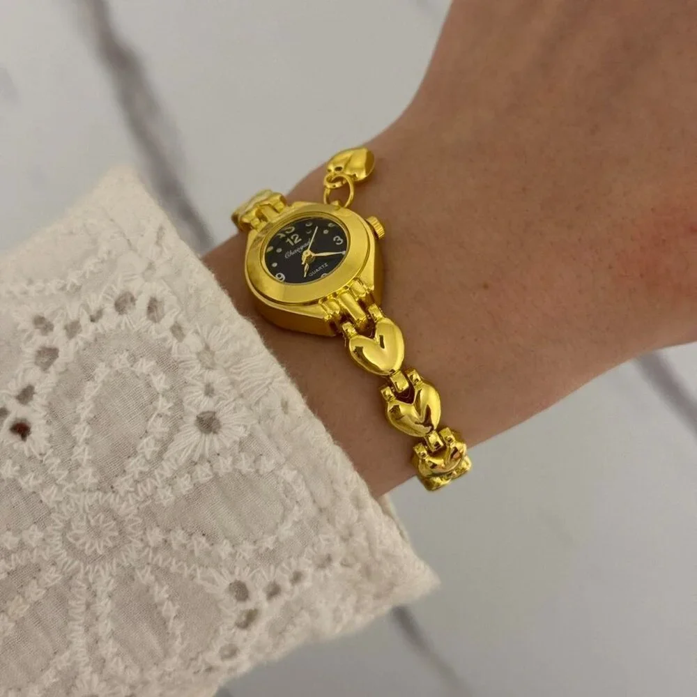 SKU:0038 vintage vibe gold black mini watch with heart+in a gift‎ box